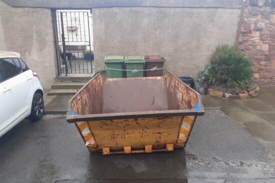 6-yard skip hire in the UK, click and book a small 6-yard skip online near you