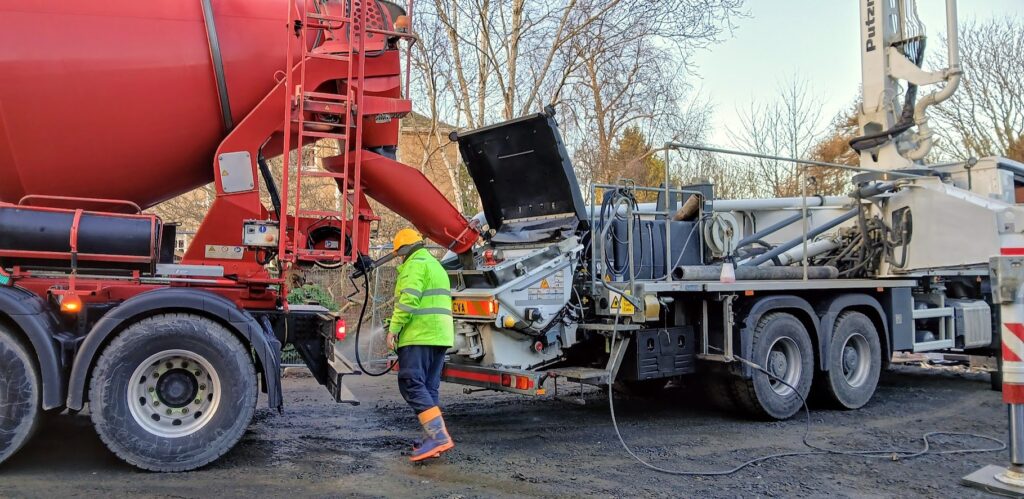 Volumetric concrete and drum mixer delivery company construction